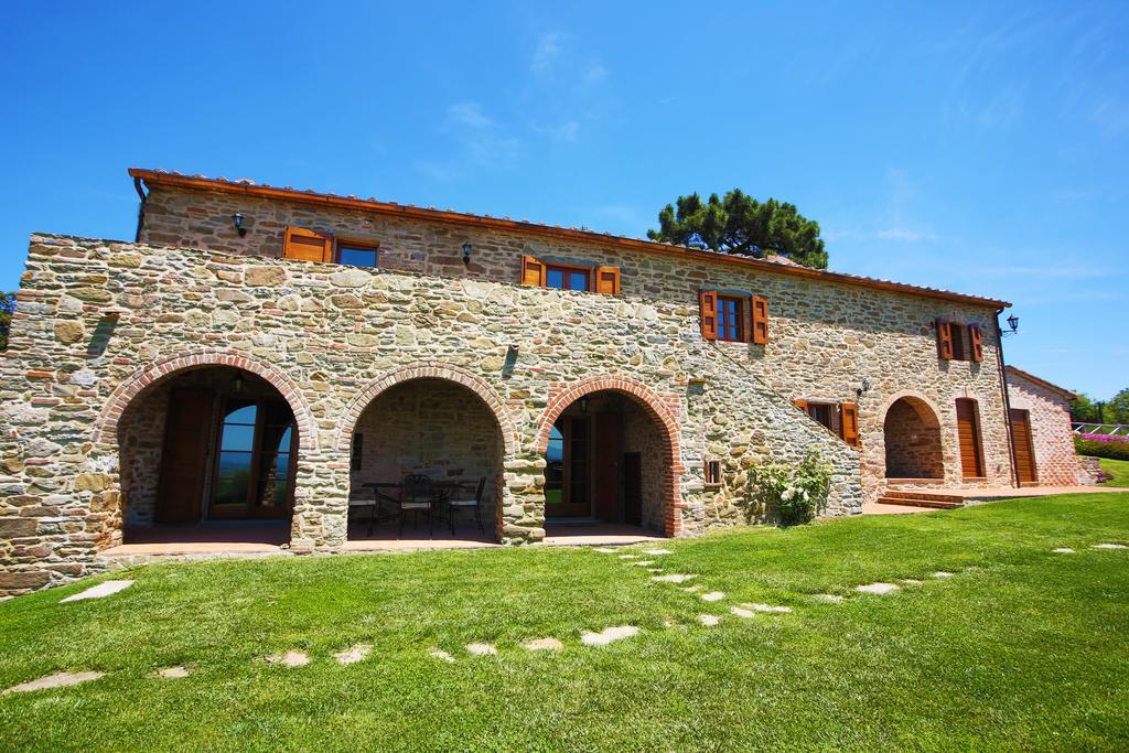 فيلا Tenuta Angelici Winery Casa Contea With Pool And Panoramic Pool Cortona Terontola الغرفة الصورة